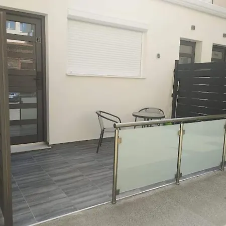 Ermioni Apartamento *